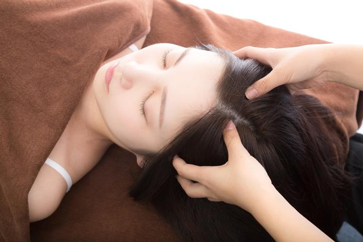 女子spa按摩 男士美容师服务